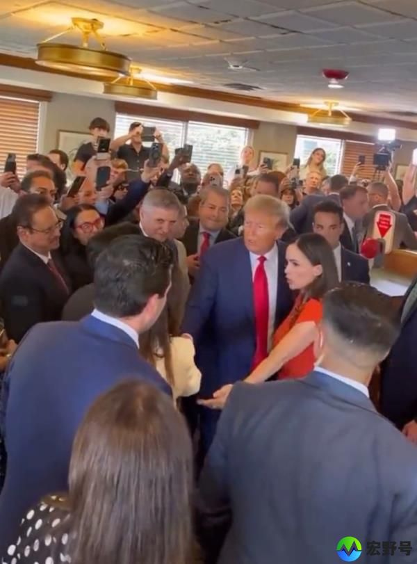 Trump at Miami restaurant