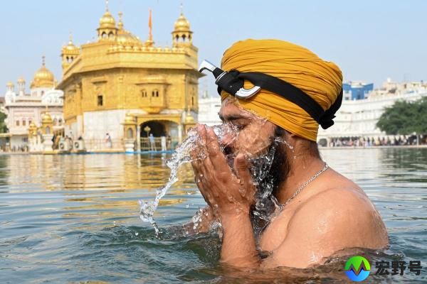 Gurpurab是什么？锡克教徒庆祝Guru Nanak Jayanti