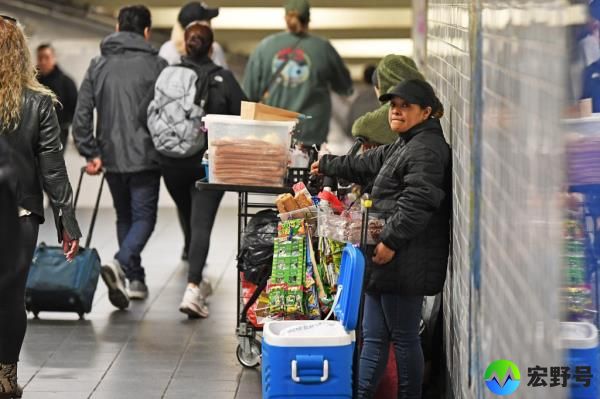 Woman selling candy/food on the city