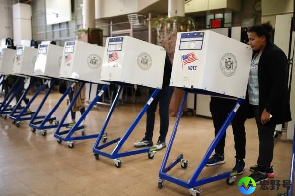 American citizens vote at a polling station in the Ridgewood neighborhood of Queens, New York.