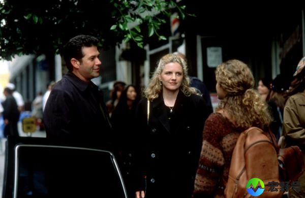Erich Anderson, Eve Gordon, and Keri Russell in 