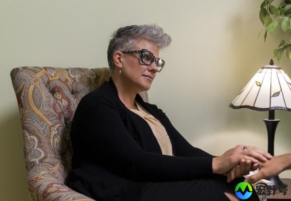 如何谈论不可想象的事情：健康专家可以帮助进行临终对话