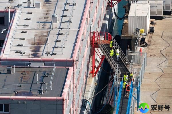 什么是Bibby Stockholm？内政部将寻求庇护者送回驳船