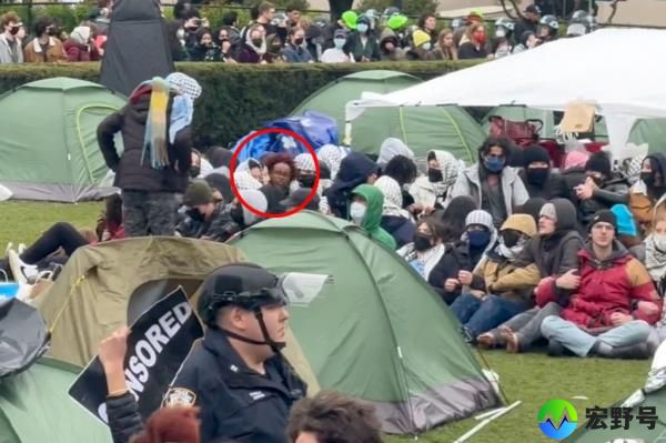 Hirsi claimed that police used chemical weapons on the Columbia protestors.