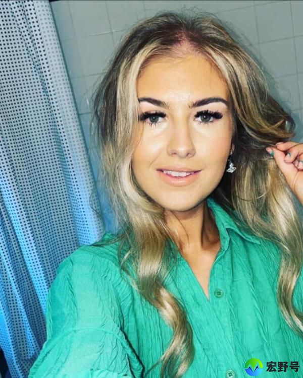 Demi Leigh Mabbitt died from her injuries a week after the crash. 