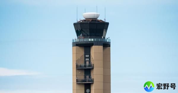 安全审查小组表示，美国领空存在发生事故的“重大风险”