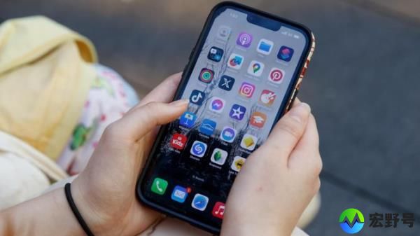 SOCIAL MEDIA
