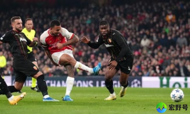 Gabriel Jesus doubles Arsenal’s lead with a drilled finish